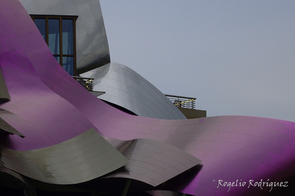 Bodega de Marques de Riscal en La Rioja obra de Frank Gerhry